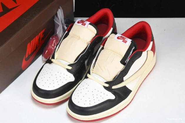 DM7866--140 OG TRAVIS LOW RETRO SP SCOTT 1  JORDAN  0402
